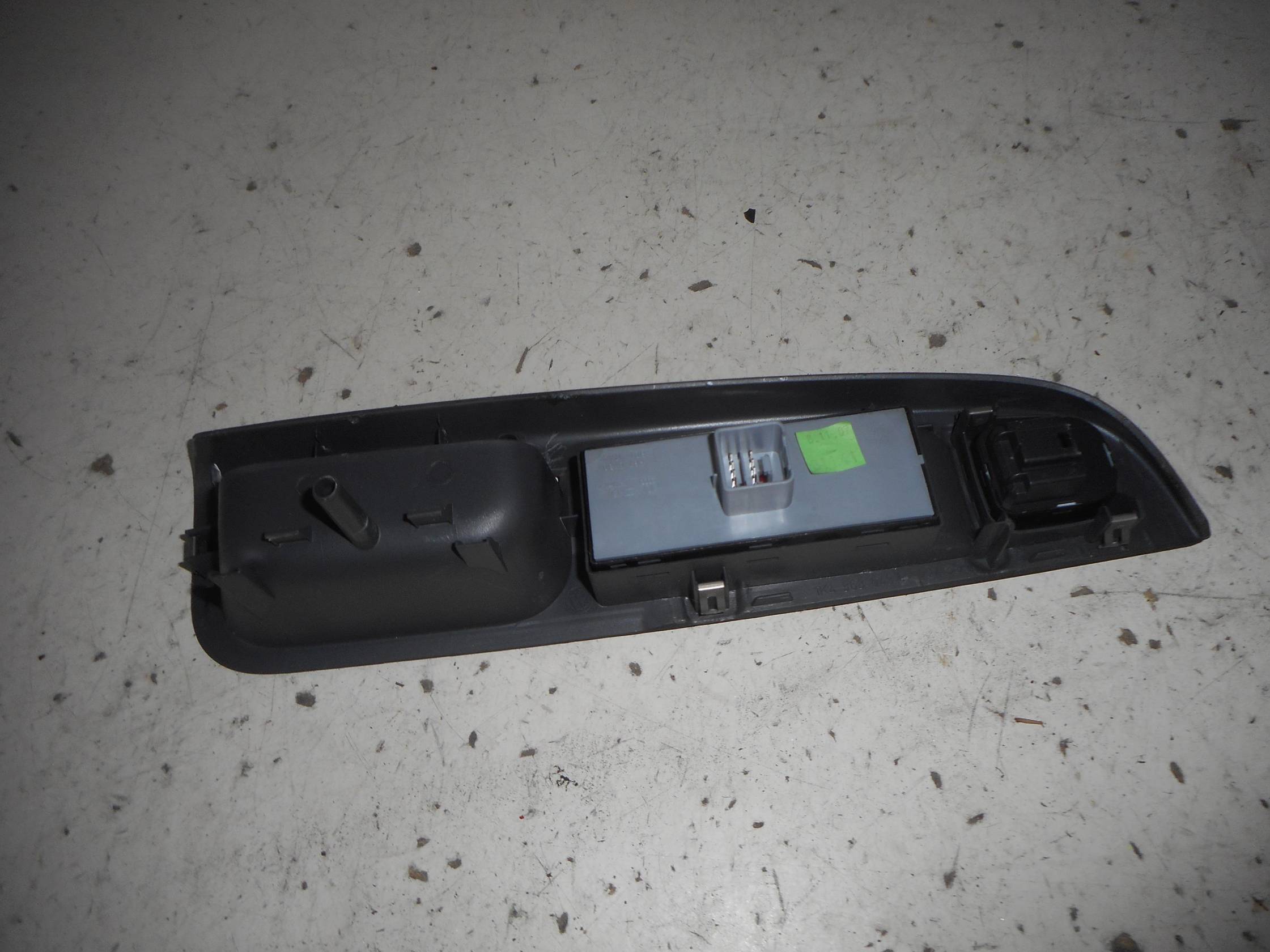 Interruttore alzacristalli porta ant.